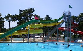 Mobil-home 4 pers. dans Camping 4* Bonne Anse plage